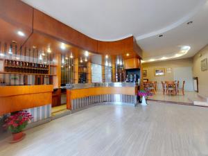Nápoje v ubytování Lanka Hotel 2 stelle