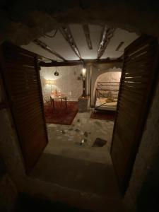 A bathroom at Shotgun Hostel & Guesthouse