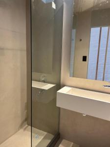 Koupelna v ubytování Duplex en el Cerro de Las Rosas by Lugar