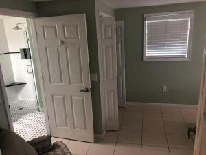 Ένα μπάνιο στο Waterfront! JACuZZI and Beach FUN nearby! EZ shops +105 φωτογραφίες