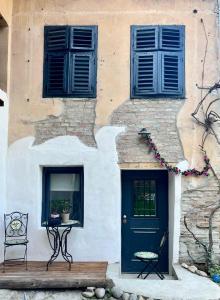 Afbeelding uit fotogalerij van 2 Rooms Cozy Apartment at Harmony Farmhouse 444 in Saschiz