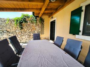 Fotografie z fotogalerie ubytování Villa Mikulica v destinaci Dobrinj