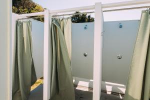Galeriebild der Unterkunft White’s Landing Catalina Camp in Avalon