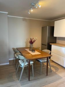 Galeriebild der Unterkunft Well-Equipped Apartment with Stunning Views in Bodø