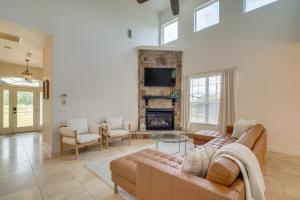 Gallery image of Private Beach at Lakefront Summerfield Getaway! in Summerfield