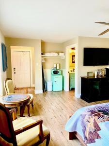 Nhà bếp/bếp nhỏ tại Oak Cottages 6