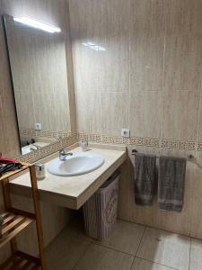 Koupelna v ubytování Arcoiris Paradise A 300 metros de la playa ,piscina y parque infantil