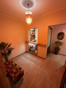 TV a/nebo společenská místnost v ubytování hostal flor de viña del mar