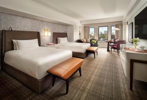 Postel nebo postele na pokoji v ubytování Mandarin Oriental, Boston + 37 fotografií