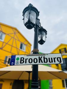 Certifikát, hodnocení, plakát nebo jiný dokument vystavený v ubytování Brookburg