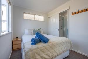 BIG 4 Tasman Holiday Parks - Ledge Point客房内的一张或多张床位