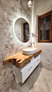 A bathroom at ELFF -Apartamenty i pokoje gościnne