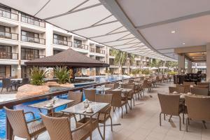 Restaurace v ubytování Henann Lagoon Resort