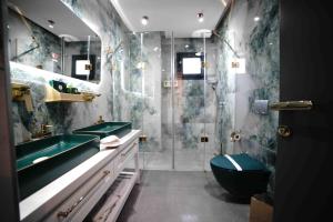 Vannituba majutusasutuses Datca Suites Luxury Boutuiqe Hotel