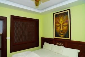 Katil atau katil-katil dalam bilik di Lake Twenty Thousand Farm and Retreat, LTK - Haweli