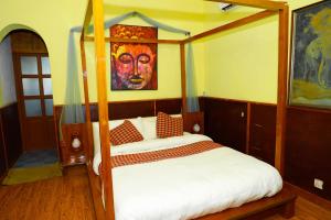 Katil atau katil-katil dalam bilik di Lake Twenty Thousand Farm and Retreat, LTK - Haweli