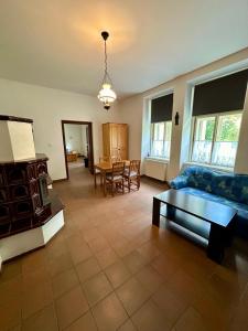 Posezení v ubytování Apartmán Na návsi + 5 fotografií