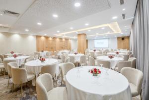 Posezení v ubytování Kyriad Prestige City Center Tunis