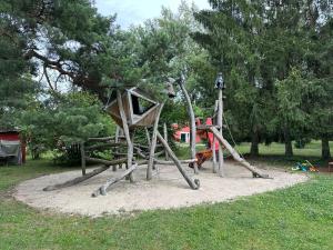 Herní místnost nebo prostor pro děti v ubytování Bed & Breakfast am Waldgürtel