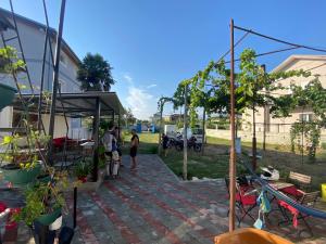 Zahrada ubytování Rupa Guest House Camping Shkoder