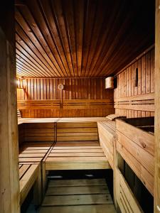 Fotografie z fotogalerie ubytování Klassen Stay - Design Studio in 11 Etage - Tolle Aussicht - Sauna, Pool - Netflix v destinaci Lahnstein