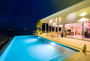 Πισίνα στο ή κοντά στο Lora 3br golden sunset view