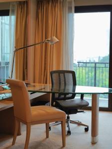 Χώρος καθιστικού στο InterContinental Shenzhen by IHG