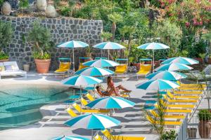 Bazén v ubytování Hermitage Resort & Thermal Spa nebo v jeho okolí
