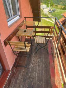 Balkón nebo terasa v ubytování Vila Konstantinović