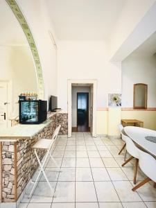 LT 2 Apartment 1071 Budapest, Lövölde tér 2 kép - 2