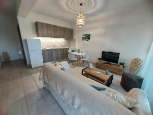 Μια τηλεόραση ή/και κέντρο ψυχαγωγίας στο Luxury Arartments Tzemi