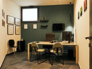 TV a/nebo společenská místnost v ubytování HUB Rooms