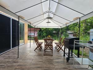 En have udenfor Ах, морето !!!