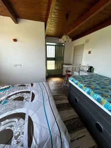 Giường trong phòng chung tại Apartamentos la Vega de Granada +77 ảnh
