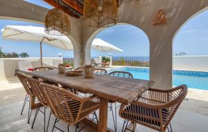 Πισίνα στο ή κοντά στο Xenofilia 6