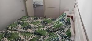 Postel nebo postele na pokoji v ubytování Sanlucarshine apartamento con piscina + 19 fotografií