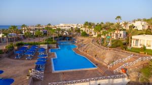 Club Reef Resort & Spa tesisinde veya buraya yakın yüzme havuzu