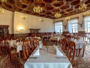 Restaurace v ubytování Zámek Lnáře