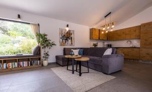 Posezení v ubytování Villa Bosilen with private pool, near Trogir, Split airport, quiet area, family villa