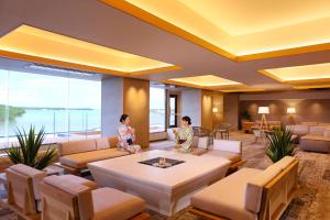 Et sittehjørne på Ooedo Onsen Monogatari Premium Iseshima