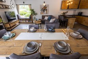 Posezení v ubytování Villa Bosilen with private pool, near Trogir, Split airport, quiet area, family villa