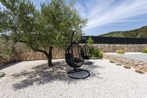 Fotografie z fotogalerie ubytování Villa Bosilen with private pool, near Trogir, Split airport, quiet area, family villa v destinaci Marina