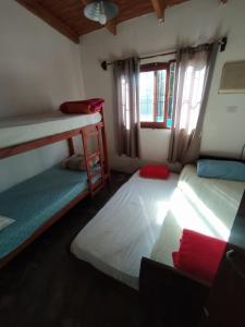 Postel nebo postele na pokoji v ubytování Casa de Verano con piscina exclusiva + 11 fotografií