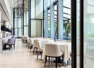 Um restaurante ou outro lugar para comer em Park Hyatt Bangkok