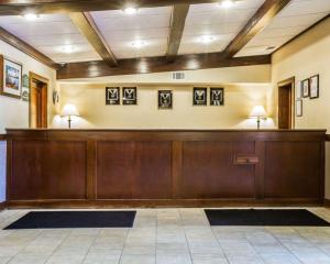 Galeriebild der Unterkunft Clarion Inn & Suites at the Outlets of Lake George in Lake George