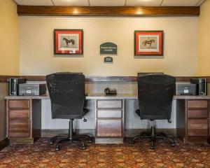 Galeriebild der Unterkunft Clarion Inn & Suites at the Outlets of Lake George in Lake George