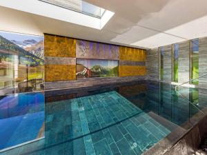 The swimming pool at or close to Alpinlodge & Spa