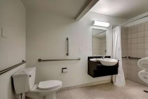 Afbeelding uit fotogalerij van Econo Lodge Midvale in Midvale