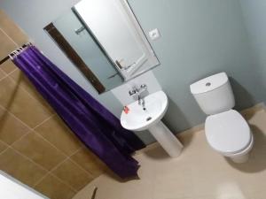 ห้องน้ำของ Hotel Tsiskari