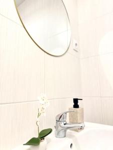 Billede fra billedgalleriet på Duplex avec Jacuzzi proche Paris et Roissy CDG i Goussainville